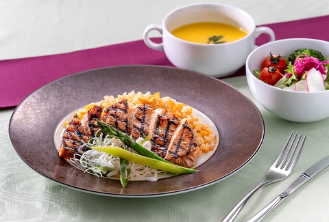 地産、旬の食材をお楽しみいただける和・洋・中のランチメニュー