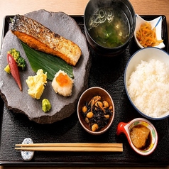 炭火焼・宮城県産つや姫・炊きたて土鍋ご飯・おかわりOK