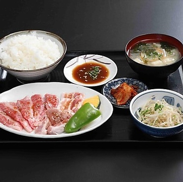 元祖焼肉 えひめ屋 広島中町店のおすすめ料理1