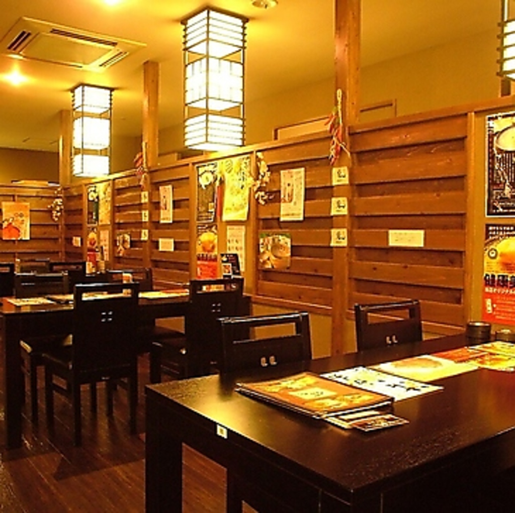 女性のお客様が入りやすいオシャレな店内です♪デートや女子会、様々なシーンでご利用くださいませ！