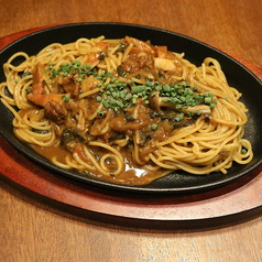 鉄板焼きカレーパスタ