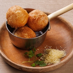 のびーるチーズボール