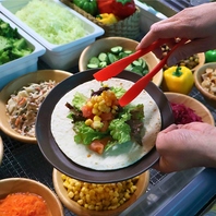 新登場！サラダ＆タコスバー