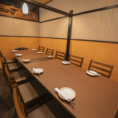 4名様でご利用可能なテーブル半個室♪