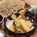 料理メニュー写真 大海老と季節野菜の天せいろ