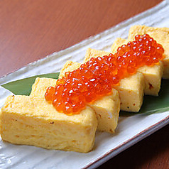 厚焼き出汁巻き玉子いくら添え