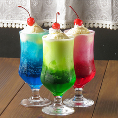 クリームソーダ(いちご/メロン/ブルーハワイ)