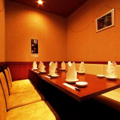 【会社宴会・女子会にも】接待や会食、各種宴会の大事な行事にもおすすめの半個室席!豪華食材をふんだんに使用したコースも取りそろえております◎