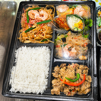 タイ料理専門店のテイクアウトお弁当・サラダ・お惣菜