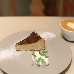 紅茶のバスクチーズケーキ