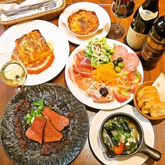 ワイン食堂 旅する子ブタ 渋谷ヒカリエ店の特集写真