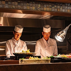 SKY DINING UOMAN(アパホテル&リゾート 大阪なんば駅前タワー)の写真2