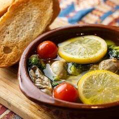 カキとレモンのアヒージョ ～バゲット付～