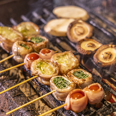 個室 野菜巻き串と焼き鳥 博多巻きんしゃい 梅田茶屋町店の特集写真