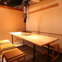 【個室4名席×2卓】