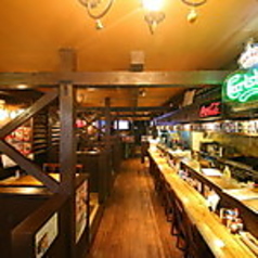 貸切でのご利用も可能◎立食時には最大50名様までご利用可能な広々とした店内は、ご宴会やパーティーにぴったりです。着席でも40名様まで対応しております。