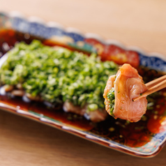 肉刺しなど好きな人には堪らないメニューも有。