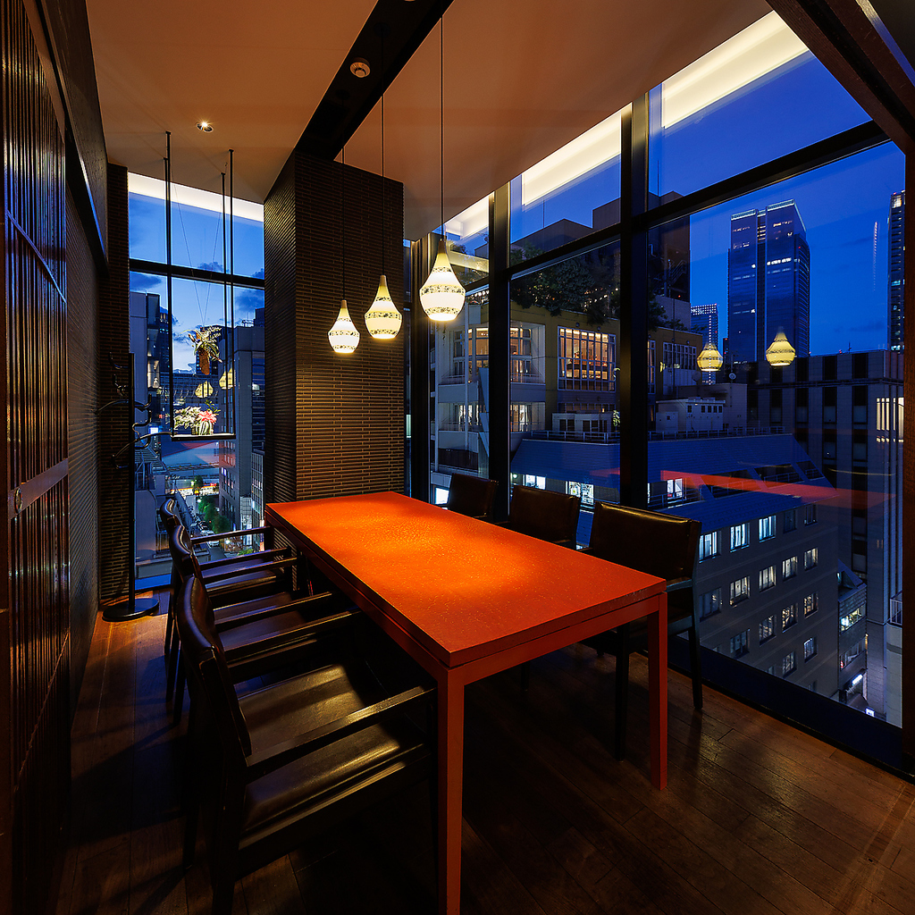 完全個室×一流シェフが作る北京ダック食べ放題が人気！