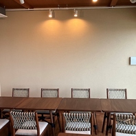 さまざまなシーンに対応したお席をご用意。