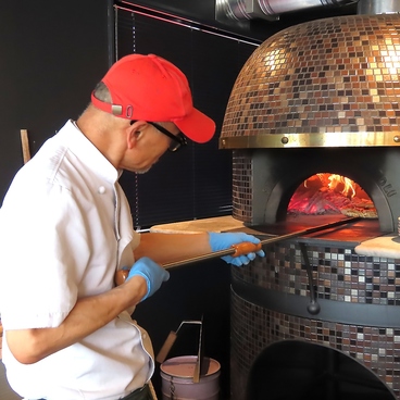 BELLA PIZZA Napoletana ベラピッツァナポレターナの雰囲気1