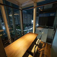 【夜景×テーブル個室】接待や記念日、会社宴会まで。