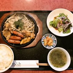 何度通っても飽きない！味や種類を豊富に揃えたランチ♪