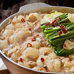 【博多名物】博多もつ鍋やごまさば、焼き鳥など、観光やライブ終わりにもぴったりの写真