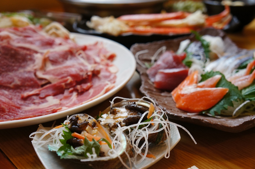 絶対お得！！居酒屋メニュー約60種食べ放題＋飲み放題付で2960円～♪