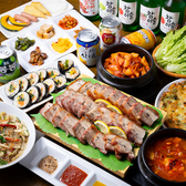 OPEN記念で国産ブランド豚と使用したサムギョプサル食べ放題90分⇒1550円。新大久保でコスパNO.1のリーズナブルな価格でお楽しみいただけます。特大サイズのサムギョプサルをお腹いっぱいになるまでご堪能ください。その他、単品飲み放題プランや飲み放題付コースもご用意しております。(新大久保 ランチ チーズ 食べ放題)