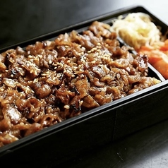 深夜でも対応可能！人気メニューがテイクアウトにも登場