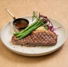 厳選Beefのグリルステーキ　クラシックマッシュポテト添え