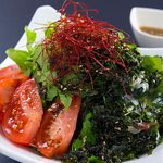 女性に嬉しいメニューがたくさん！流行りの韓国メニューや新鮮なサラダも♪