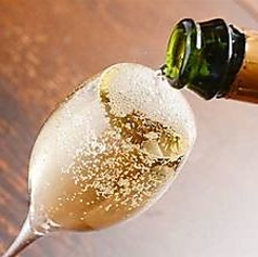 名物 "こぼれスパークリング" 