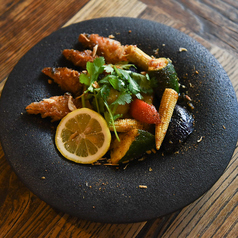 ソフトシェルシュリンプのケイジャンガーリックソテー 