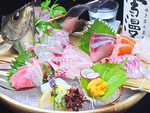 ◆ごま鯖はもちろん玄海灘産を中心とした旬の鮮魚を贅沢に味わえる。