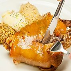 ドイツ料理の王様「アイスバイン」の写真