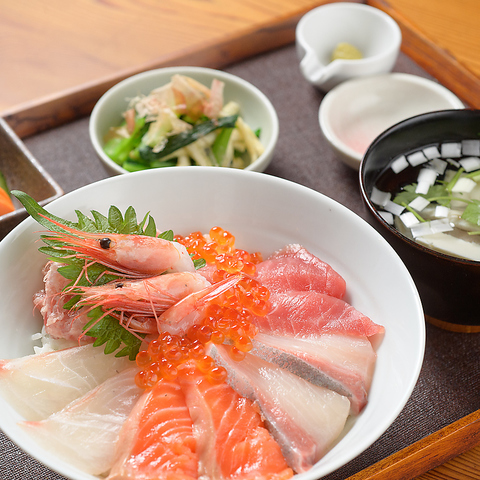 海鮮丼 隠れ家ランチ なるき 八王子本店 居酒屋 のメニュー ホットペッパーグルメ