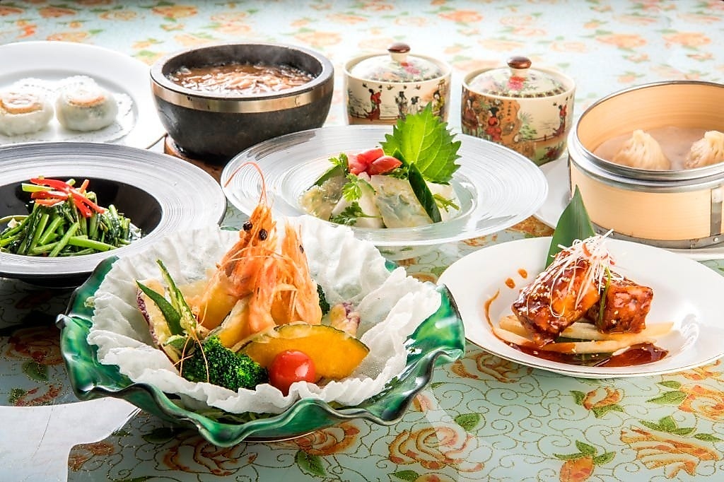 【一番人気！美肌コース5000円】フカヒレ姿煮/北京ダック/アワビ粥など、聞いただけで贅沢感たっぷり