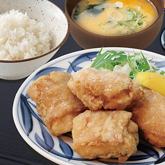 鶏唐揚げ定食