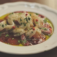 鰤と千枚漬けとアサイーベリーのカルパッチョ