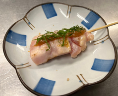 鶏レア串(梅しそ)