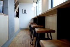 おひとり様から座れるカウンター席