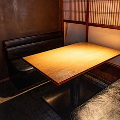 2名掛けのお席は、デートやご友人同士でのお食事にぴったりです◎大切な方との記念日など、特別な日のお食事にもおすすめです。