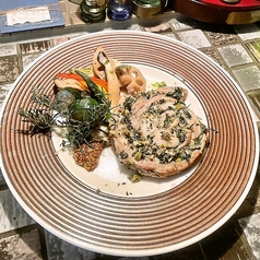 ポルケッタ ローマ風豚肉香草焼き