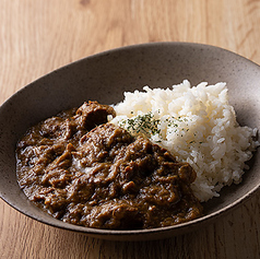 〆の牛タンすじカレー