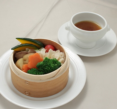 季節野菜の蒸籠蒸し