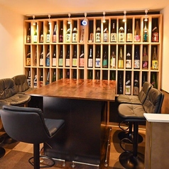 8名様~11名様のご利用で貸切も可能です。こだわりの日本酒を片手に素敵な時間をお過ごしいただけます。