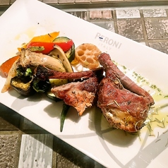 ロスティッチャーナ 骨付き肉のオーブン焼き