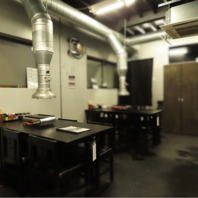 貸切も相談OK！落ち着いたモダン空間で楽しむ絶品鶏焼肉