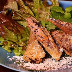 鴨肉とゴルゴンゾーラのメッシュ揚げ春巻き